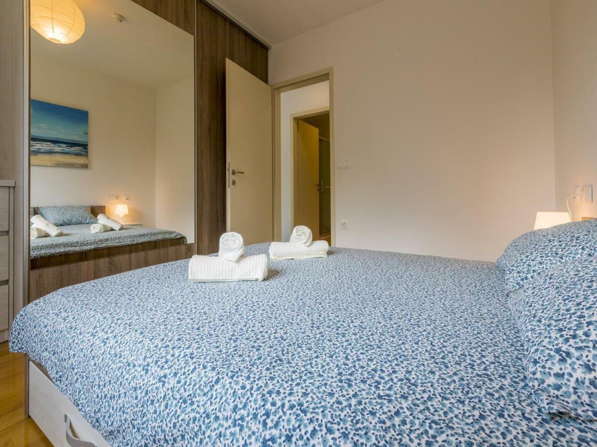 Apartments Mb ซริกเวนิซา ภายนอก รูปภาพ