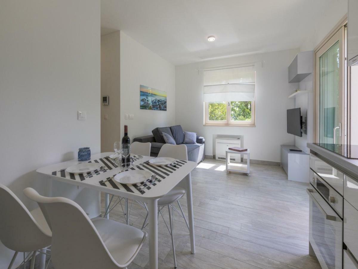 Apartments Mb ซริกเวนิซา ภายนอก รูปภาพ