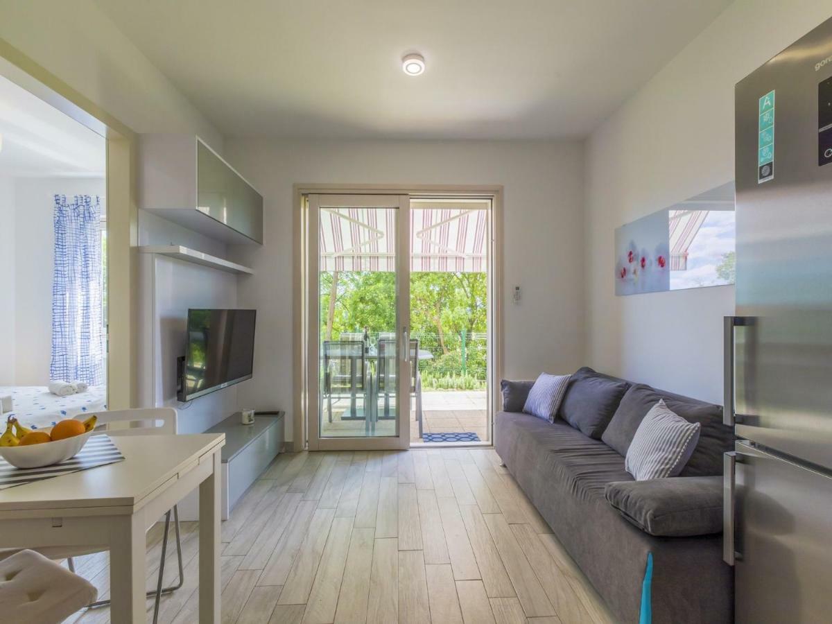 Apartments Mb ซริกเวนิซา ภายนอก รูปภาพ