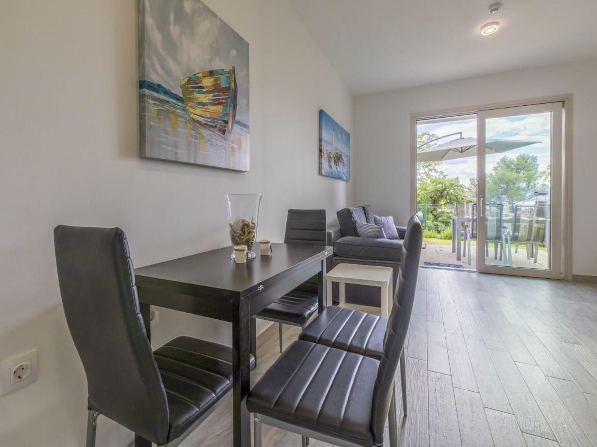 Apartments Mb ซริกเวนิซา ภายนอก รูปภาพ